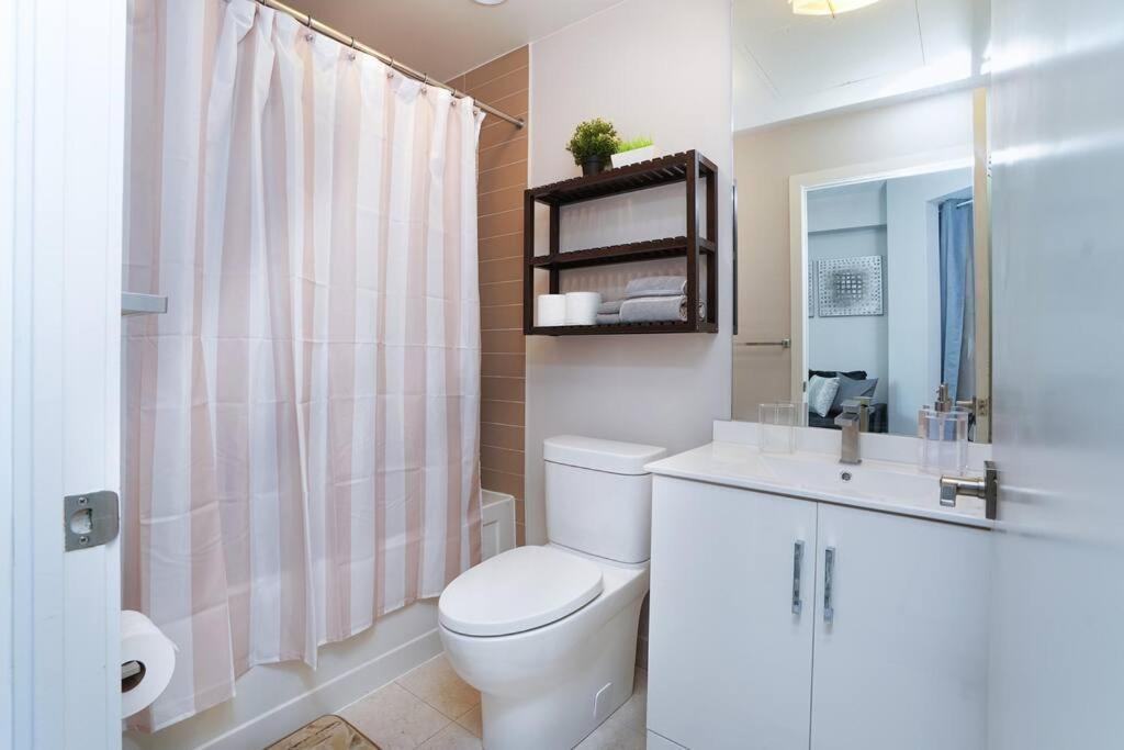 1504 Brand New Best Location 1Br Den With Amazing View Toronto Dış mekan fotoğraf