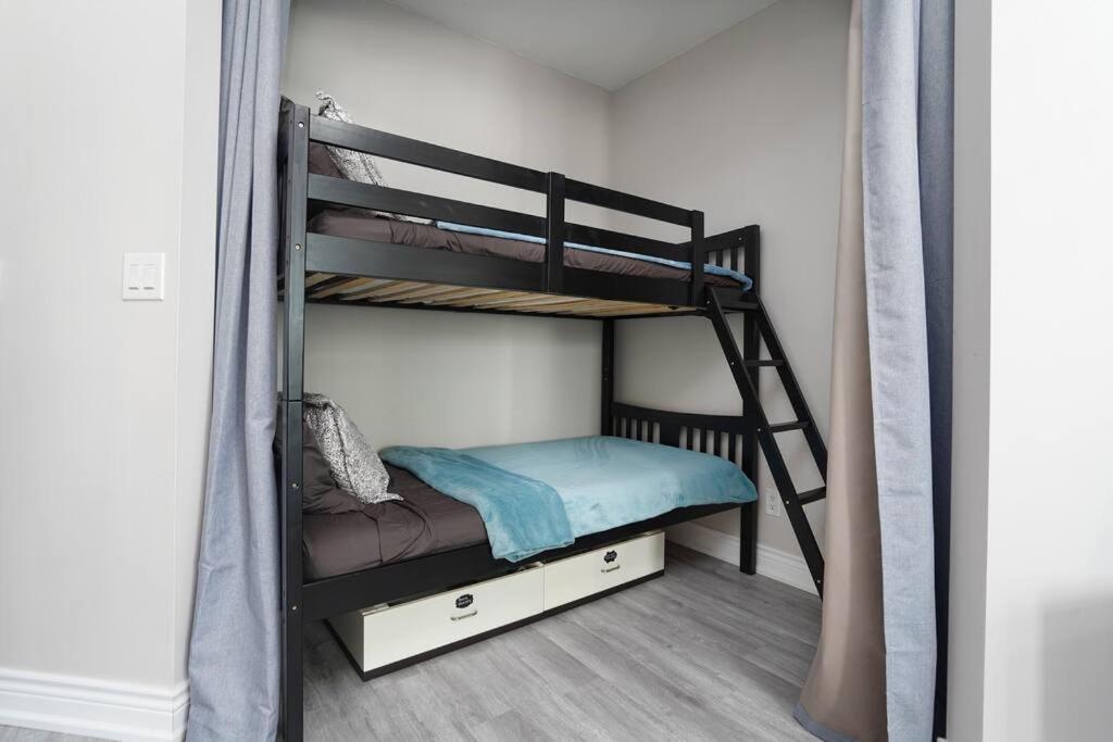 1504 Brand New Best Location 1Br Den With Amazing View Toronto Dış mekan fotoğraf